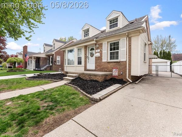 15737 Oceana Avenue, Allen Park, MI 48101