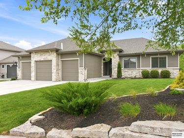 3564 S 203rd Circle , Omaha, NE 68130