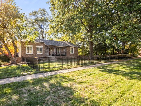 2802 Park Avenue, Des Moines, IA 50321