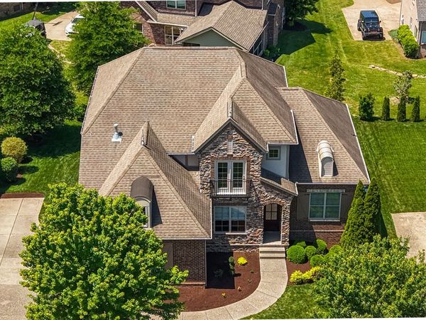 1004 Avery Trace Cir , Hendersonville, TN 37075