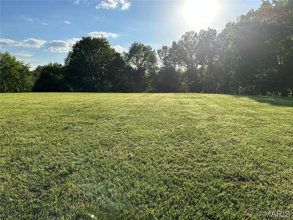 409 Queen Ann Court , Steeleville, IL 62288