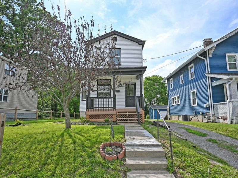 6211 Coleridge Avenue, Cincinnati, OH 45213 Photo 2