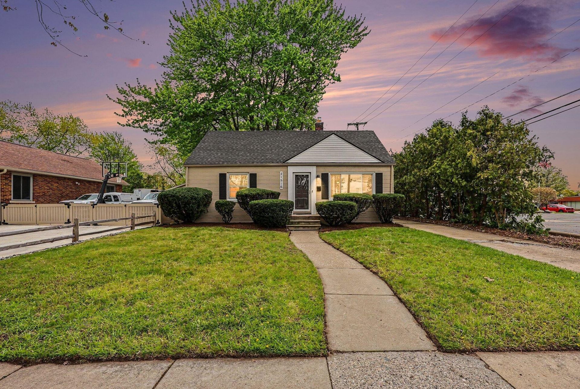 21516 Madison Street, Saint Clair Shores, MI 48081 Main Photo
