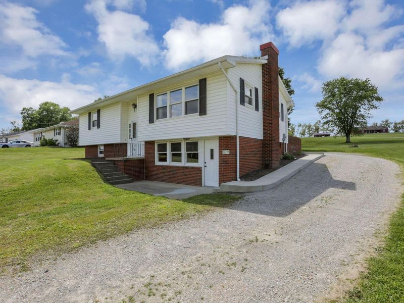 12275 State Route 93 N, Logan, OH 43138 Photo 4