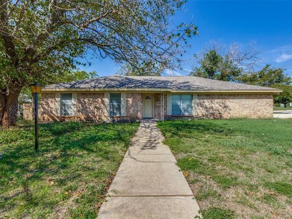 3800 Van Deman Drive , Benbrook, TX 76116