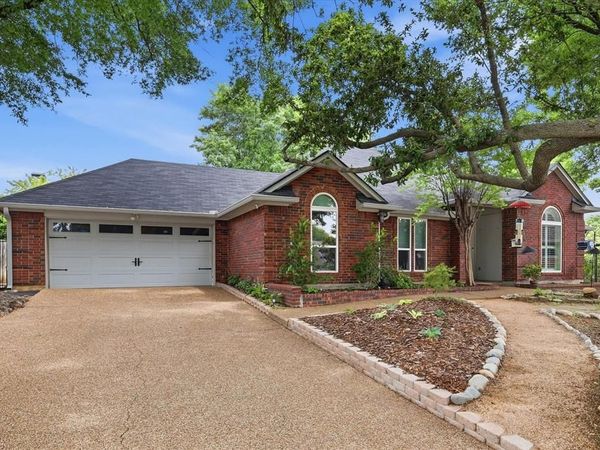 1032 Steeplewood Drive, Grapevine, TX 76051