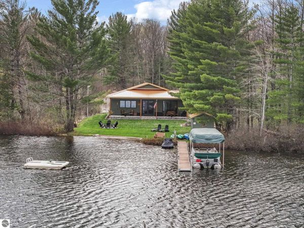 5590 Kerbysons Drive SE, Kalkaska, MI 49646