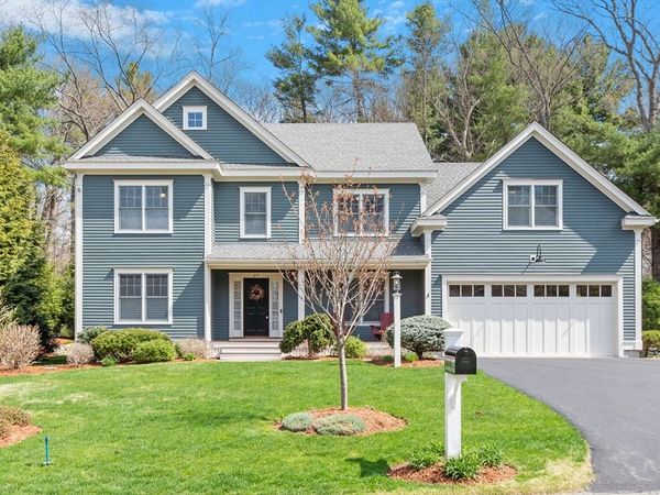 27 Maxwell Rd, Bedford, MA 01730