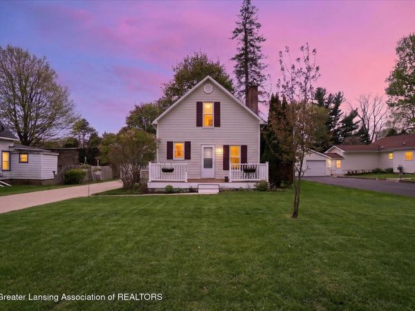 324 E Church Street, Williamston, MI 48895