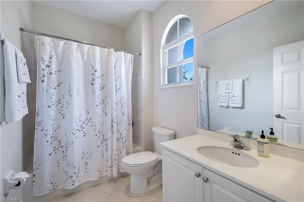 15040 Sterling Oaks Dr, Naples, FL 34110 Photo