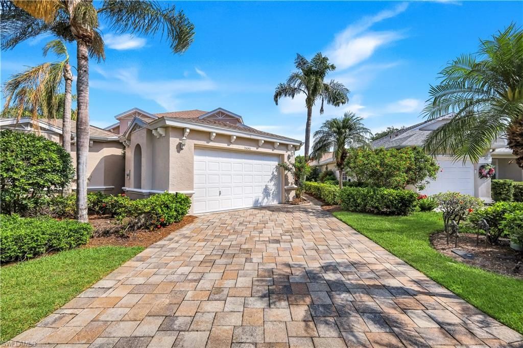 15040 Sterling Oaks Dr, Naples, FL 34110 Photo