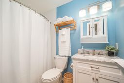 3 Lake Pointe Drive N photo 4