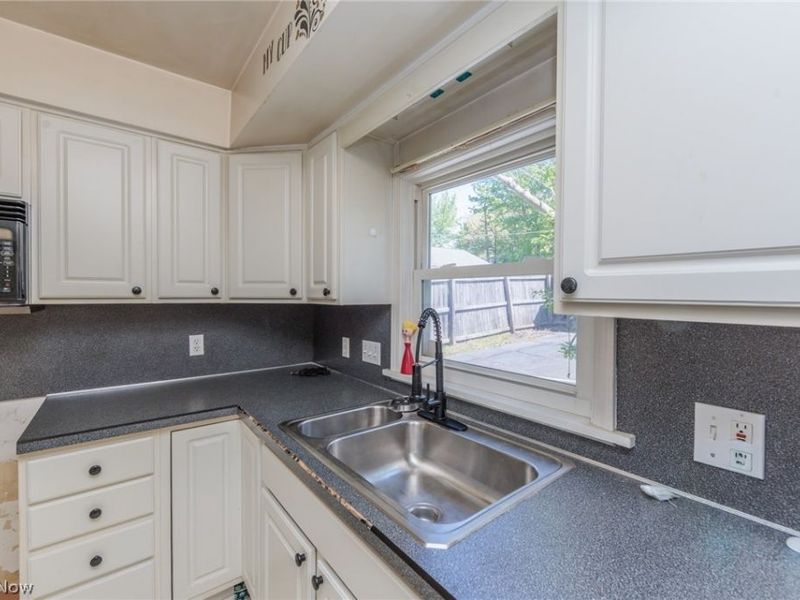 1883 Maywood Road, South Euclid, OH 44121 Photo 14