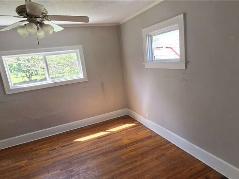 3005 Hillcrest Avenue, Cleveland, OH 44109 Photo 5