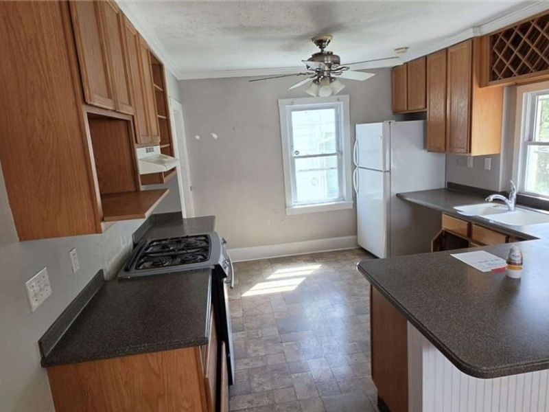 3005 Hillcrest Avenue, Cleveland, OH 44109 Photo 7