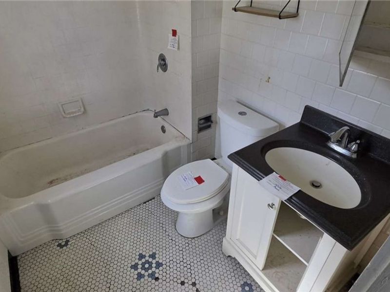 3005 Hillcrest Avenue, Cleveland, OH 44109 Photo 9