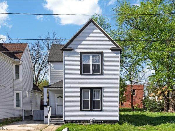 2212 Selzer Avenue , Cleveland, OH 44109