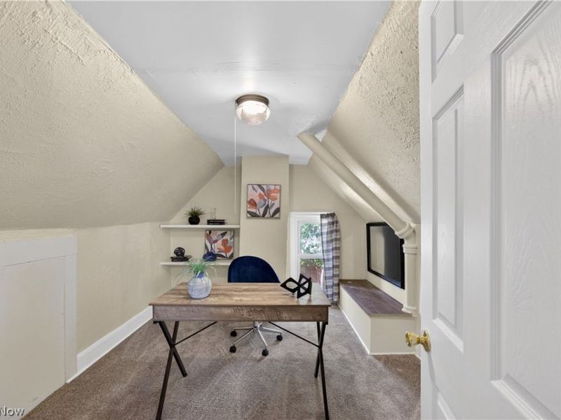 2212 Selzer Avenue, Cleveland, OH 44109 Photo 27