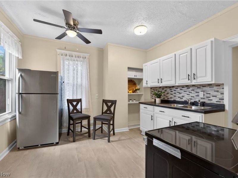 2212 Selzer Avenue, Cleveland, OH 44109 Photo 7