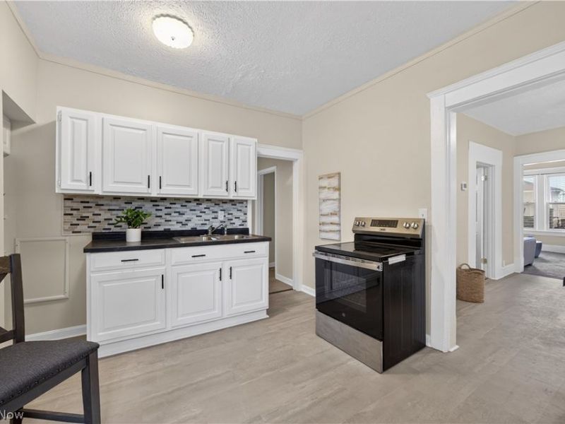 2212 Selzer Avenue, Cleveland, OH 44109 Photo 8