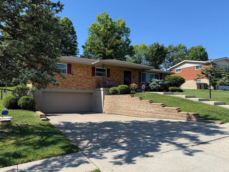3897 Robinhill Drive, Green Township, OH 45211 Photo 3