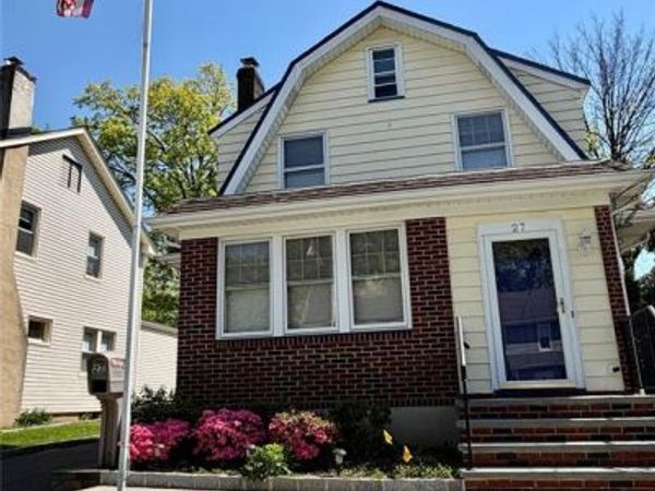 27 Roosevelt Avenue, DUMONT, NJ 07628