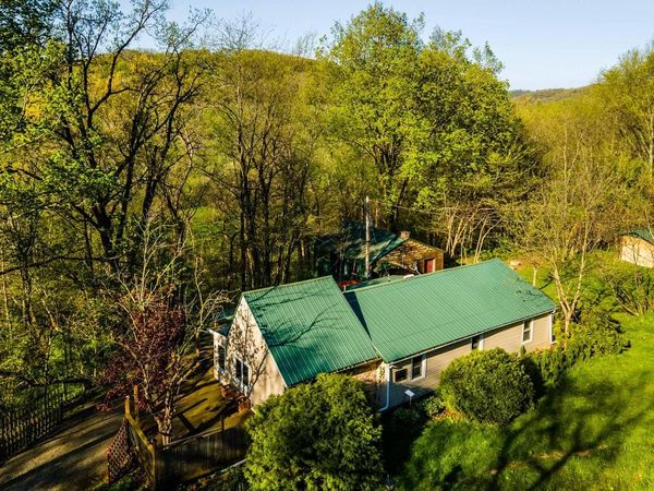 31821 State Hwy 131, Wauzeka, WI 53826