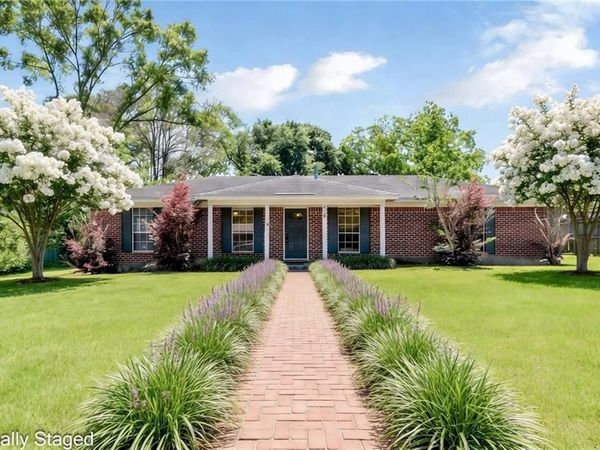 8133 Oak Avenue, Semmes, AL 36575