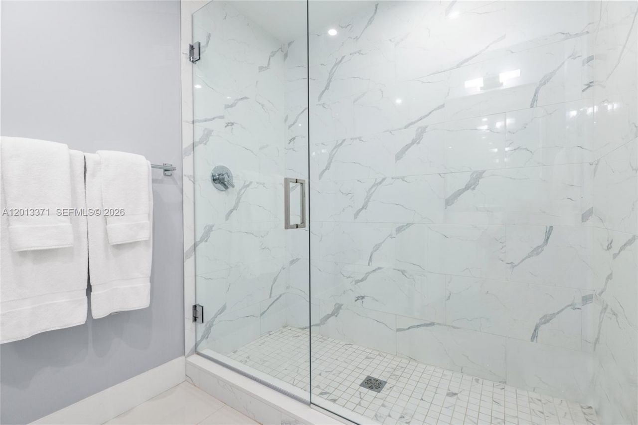 133 Isle Of Venice Dr , Unit 4B, Fort Lauderdale, FL 33301 Photo