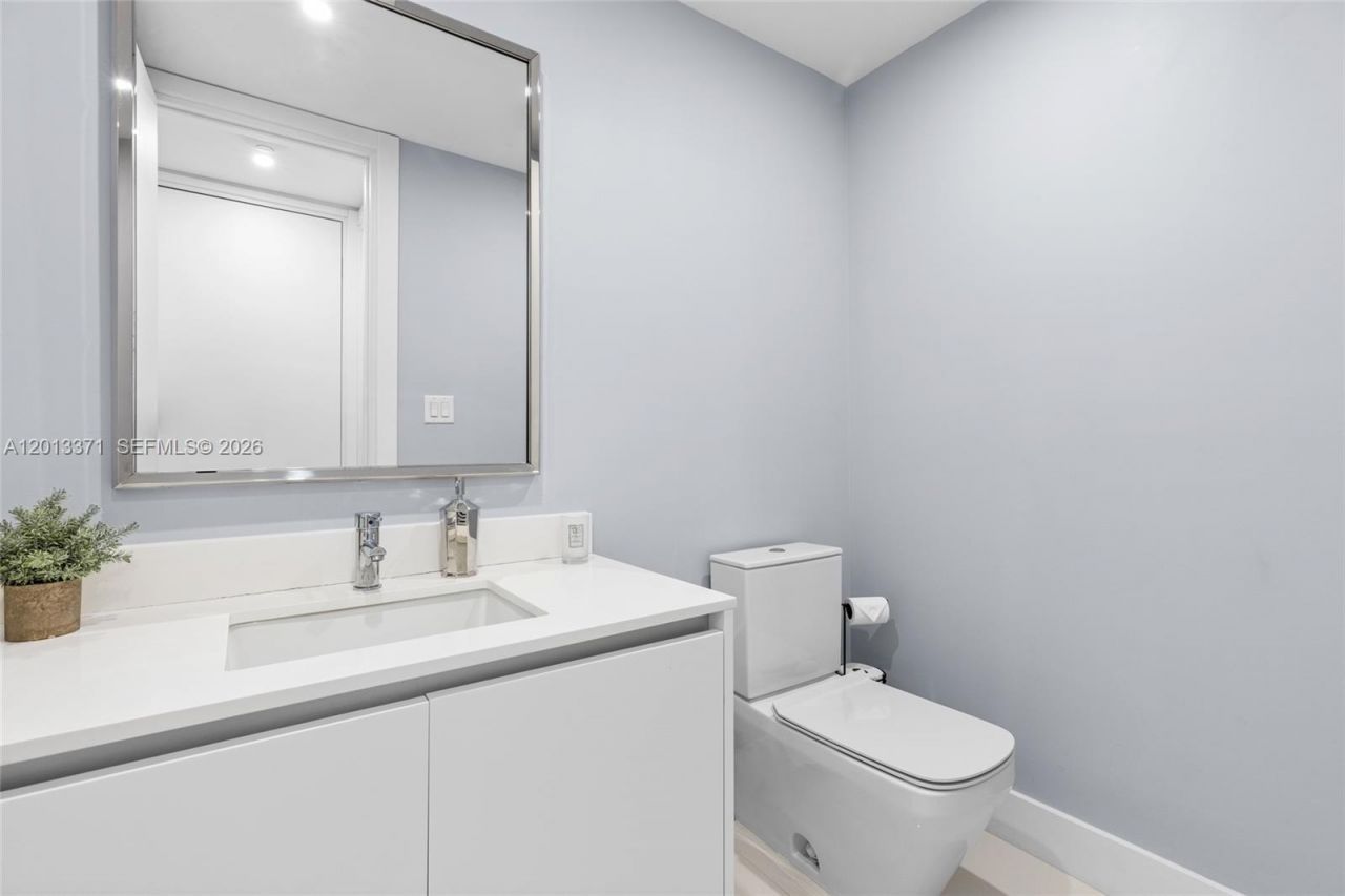 133 Isle Of Venice Dr , Unit 4B, Fort Lauderdale, FL 33301 Photo