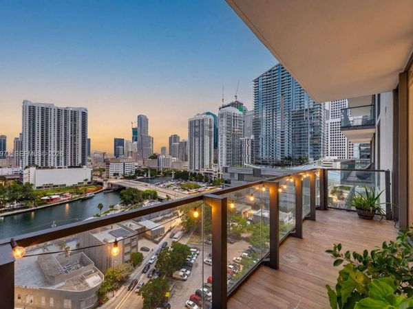 88 SW 7th St , Unit 1012, Miami, FL 33130
