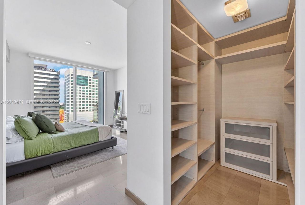 88 SW 7th St , Unit 1012, Miami, FL 33130 Photo