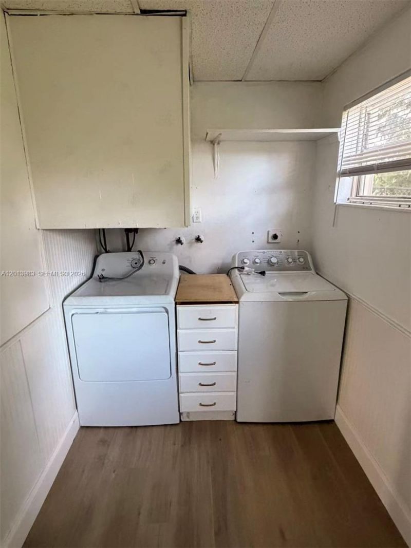 371 SW 67th Ter, Pembroke Pines, FL 33023 Photo