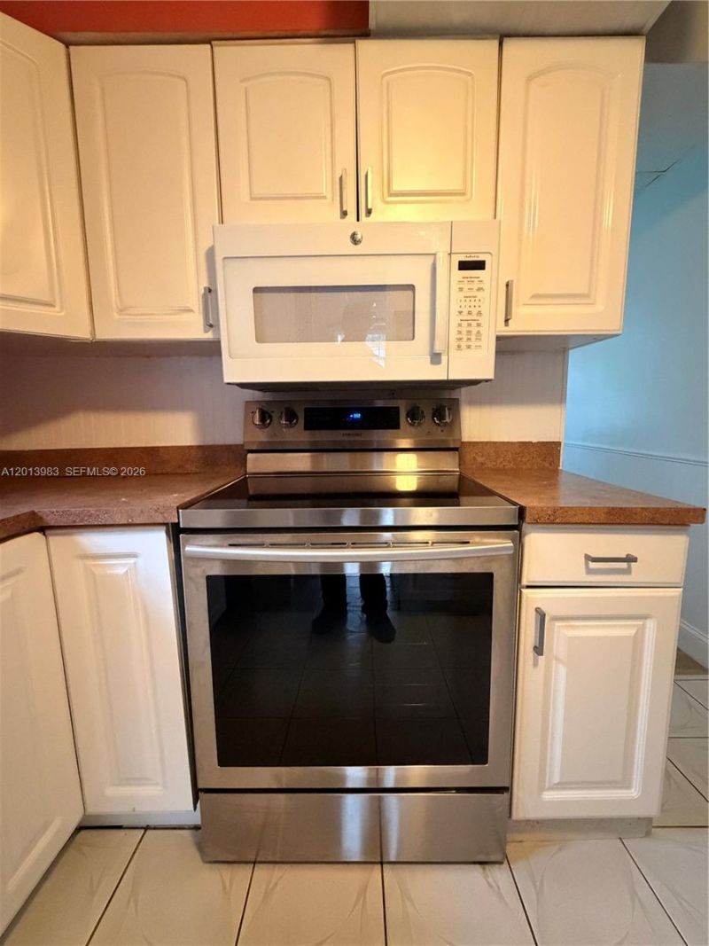 371 SW 67th Ter, Pembroke Pines, FL 33023 Photo