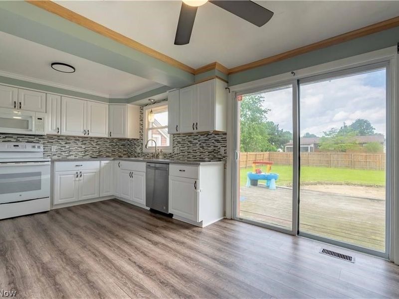 1311 High Street , Louisville, OH 44641 Photo 6