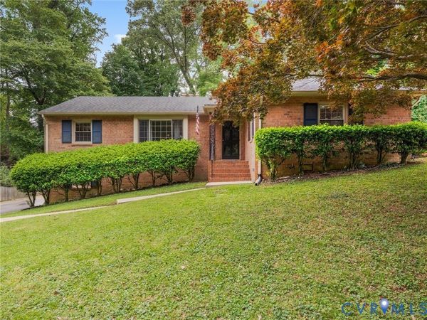 609 Bayliss Drive , North Chesterfield, VA 23235