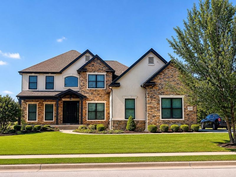 7247 Optimara Drive, Pickerington, OH 43147 Photo 1