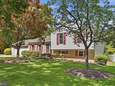 8112 REVATOM COURT, DUNN LORING, VA 22027