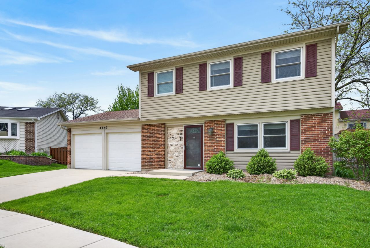4340 Rock Cove Drive, Hoffman Estates, IL 60192 Main Photo