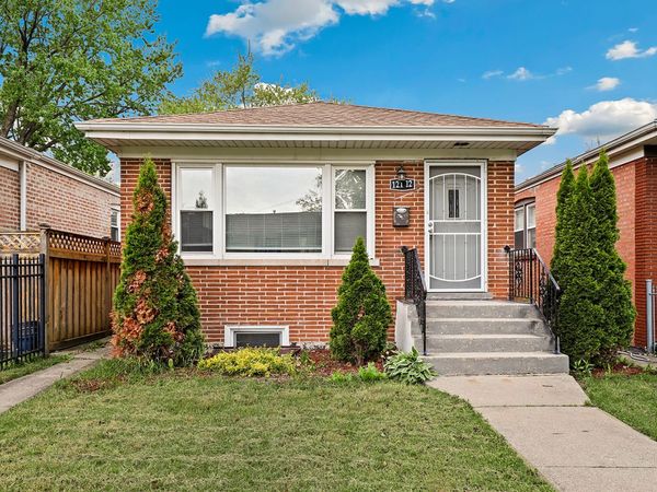 12112 S Indiana Avenue , Chicago, IL 60628