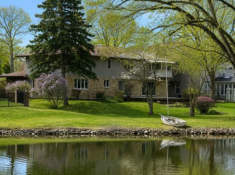 Main Photo