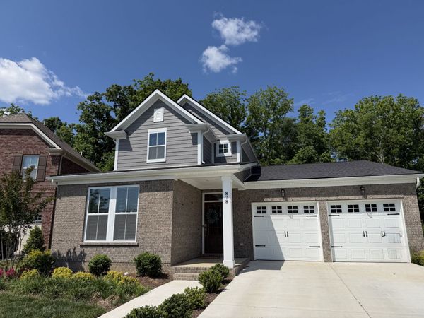 878 Nightingale Ave , Hendersonville, TN 37075
