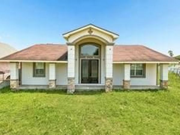 5001 BEAUCAIRE Street , New Orleans, LA 70129