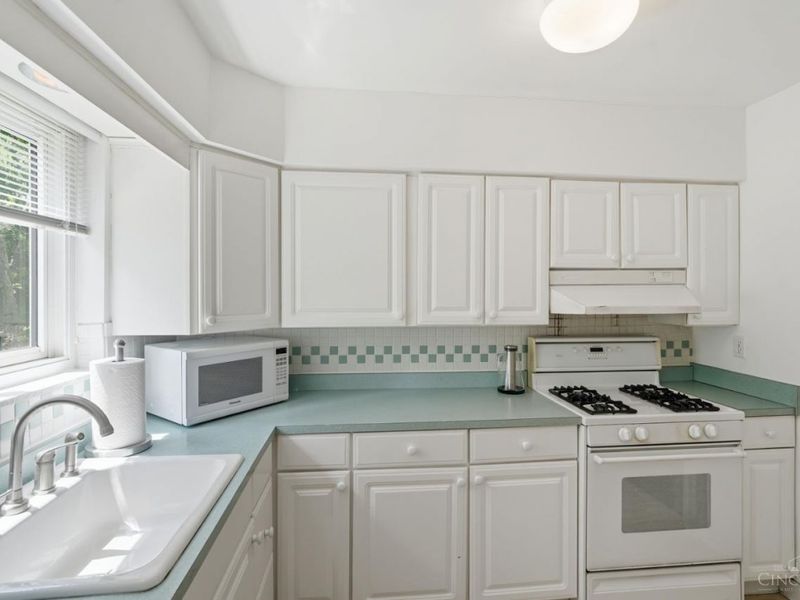 2819 Cortelyou Place, Cincinnati, OH 45213 Photo 12