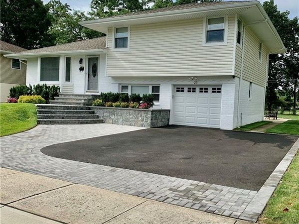 25 Mellow Lane , Jericho, NY 11753