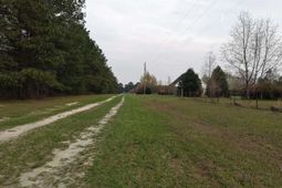 2 Bunch Ford Road photo 4