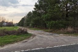 2 Bunch Ford Road photo 4