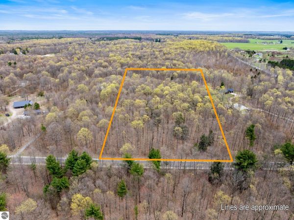 Reynolds Road N, Traverse City, MI 49685