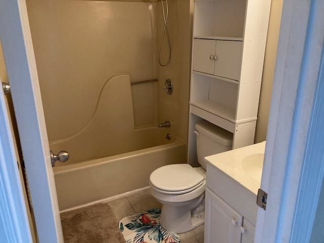 1881 Golf Colony Dr. Photo 11