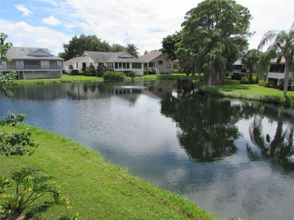 1013 LAKE AVOCA COURT , TARPON SPRINGS, FL 34689